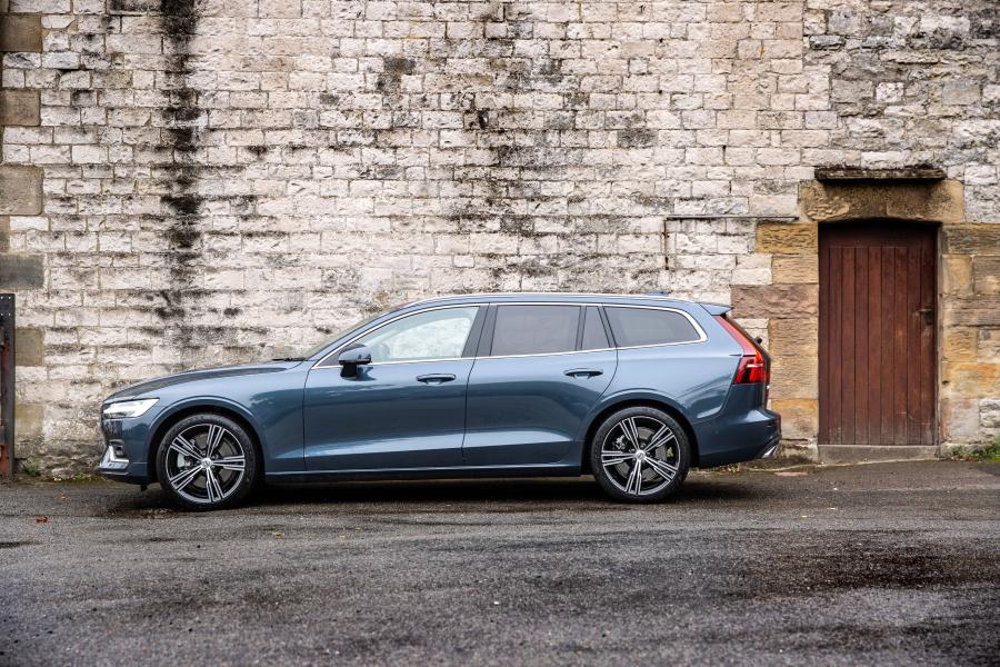  Volvo V60 D3 Inscription 2018 года  (UK) (фото 40 из 40)